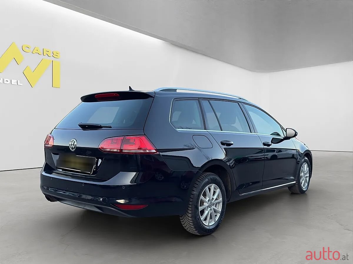 2013' Volkswagen Golf photo #5