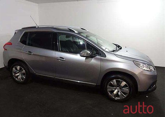 2015' Peugeot 2008 photo #1