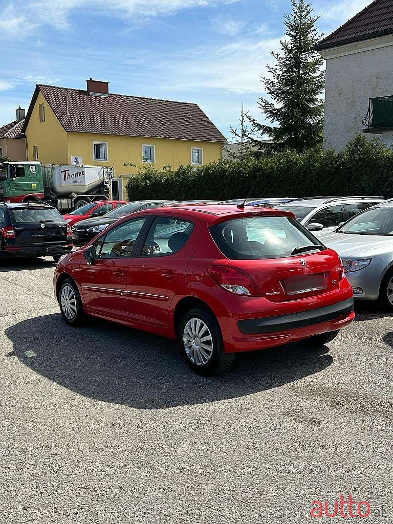 2009' Peugeot 207 photo #4