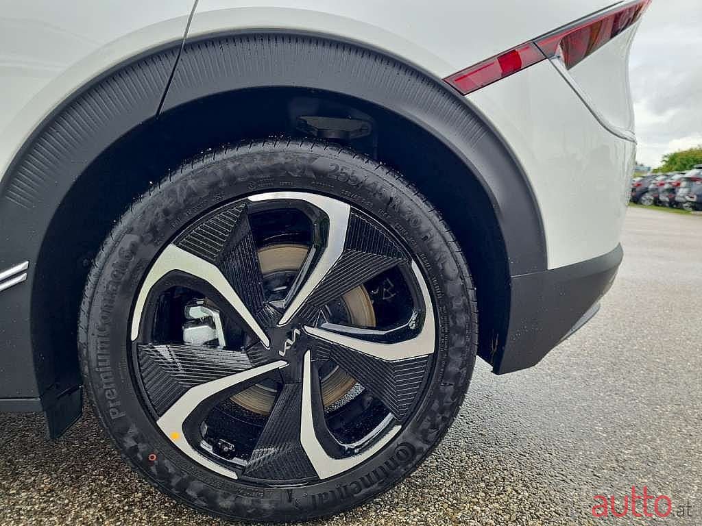 2023' Kia EV6 photo #5