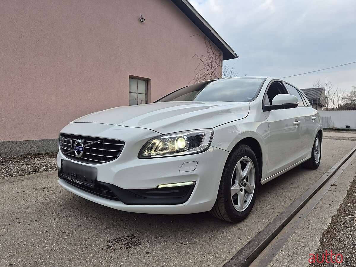 2016' Volvo V60 photo #1