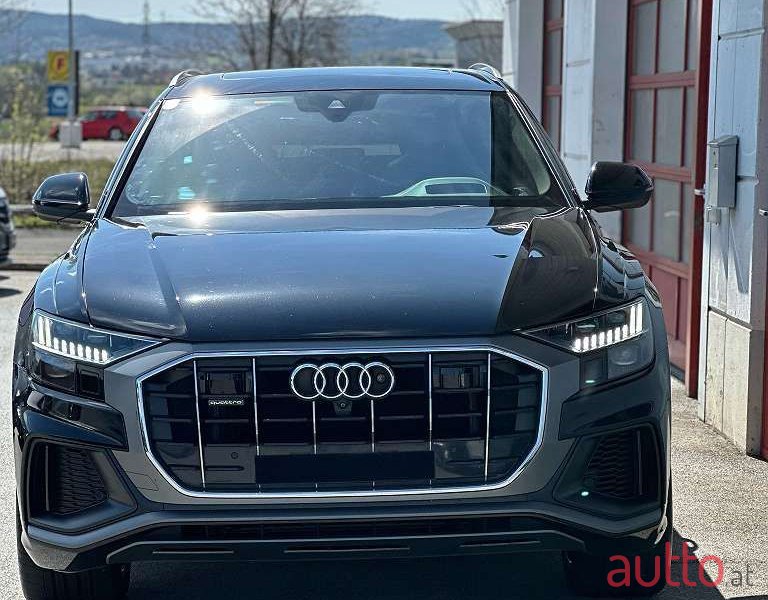 2018' Audi Q8 photo #2