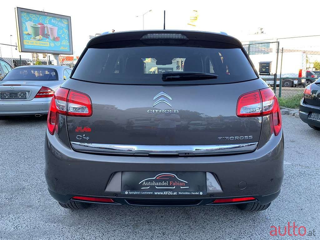 2012' Citroen C4 Aircross photo #4