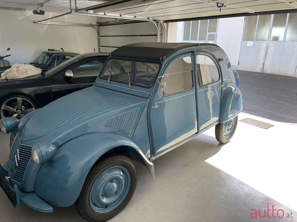1956' Citroen 2 CV photo #2