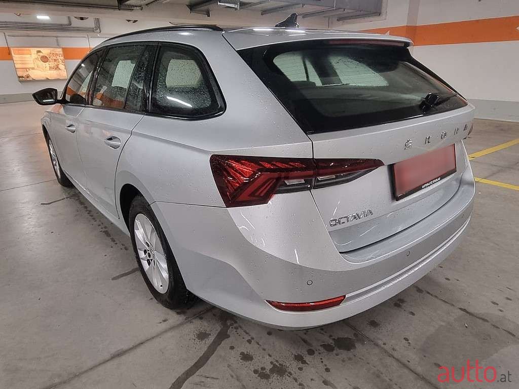 2021' Skoda Octavia photo #6
