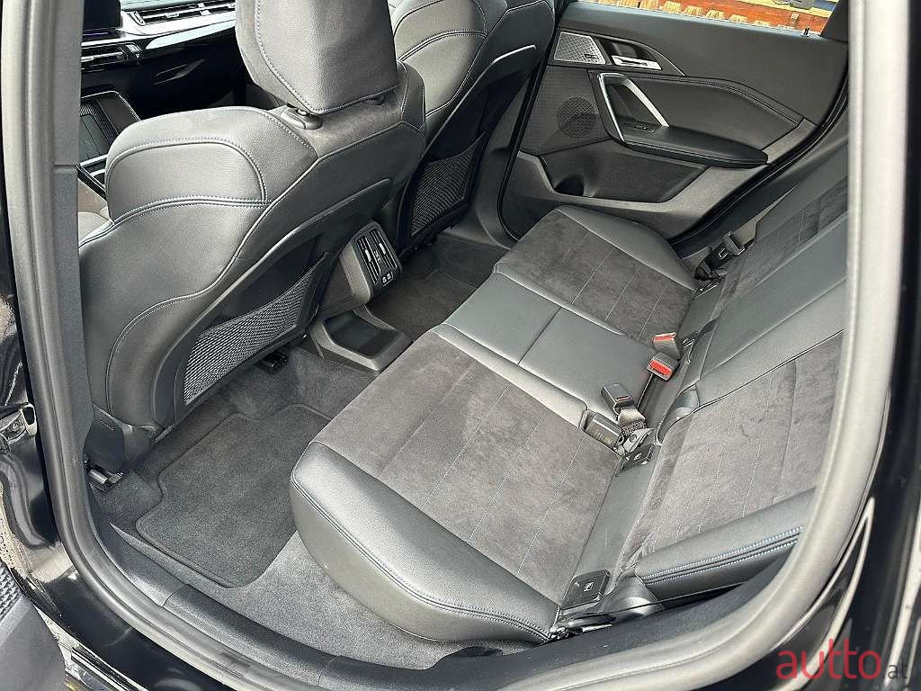 2023' BMW X1 photo #3