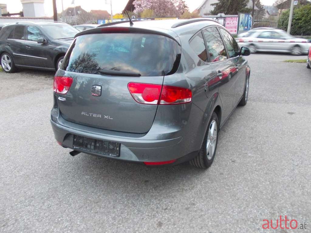 2012' SEAT Altea XL photo #4