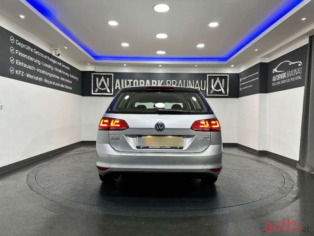 2016' Volkswagen Golf photo #5