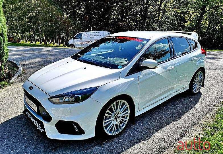 2017' Ford Focus photo #1