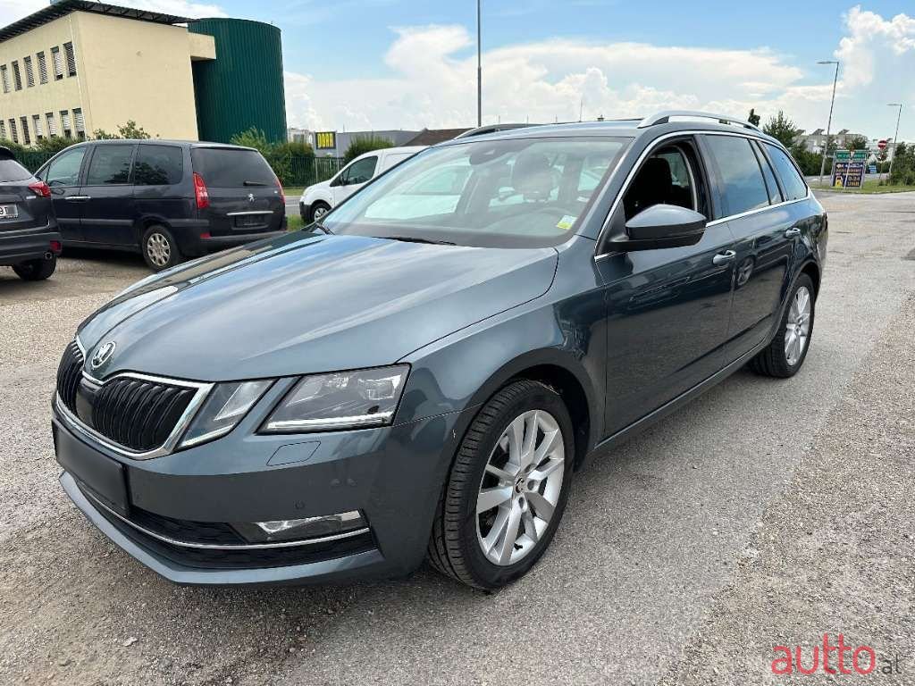 2019' Skoda Octavia photo #1