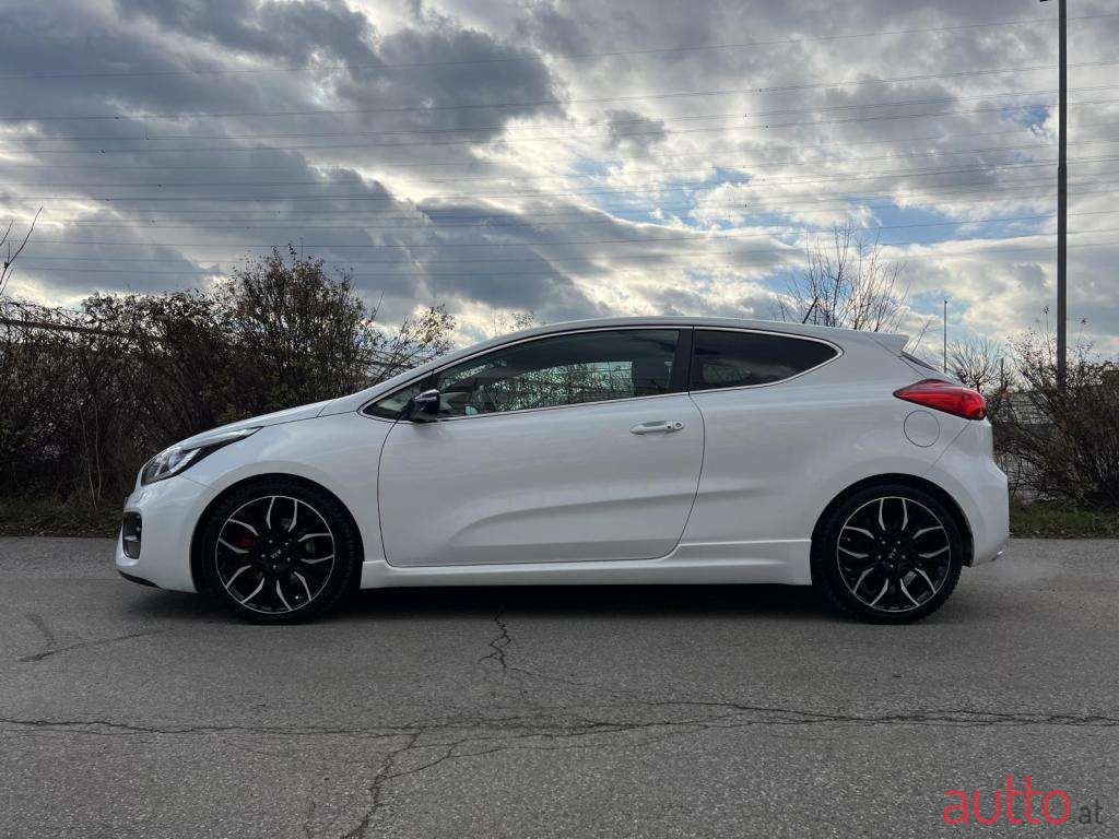 2013' Kia Ceed photo #5