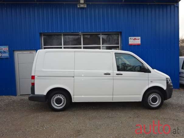 2012' Volkswagen T5 photo #1