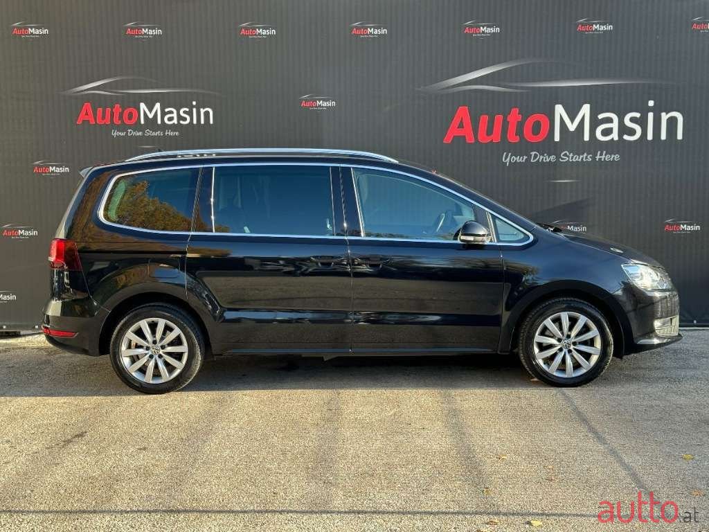 2019' Volkswagen Sharan photo #5