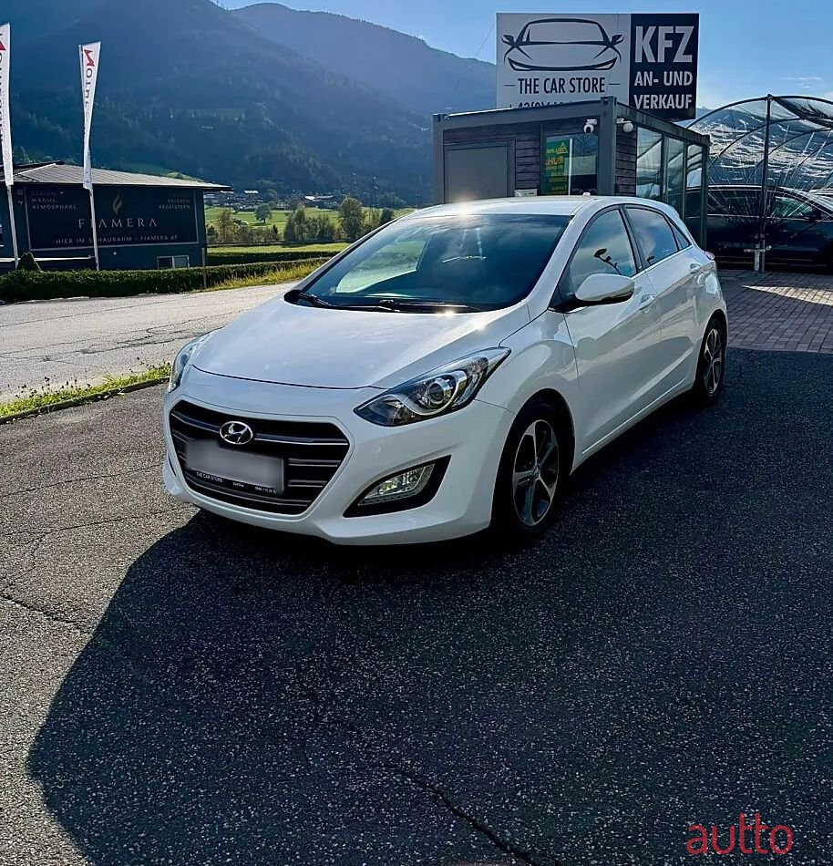 2016' Hyundai i30 photo #1