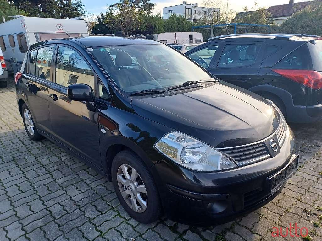 2009' Nissan Tiida photo #4