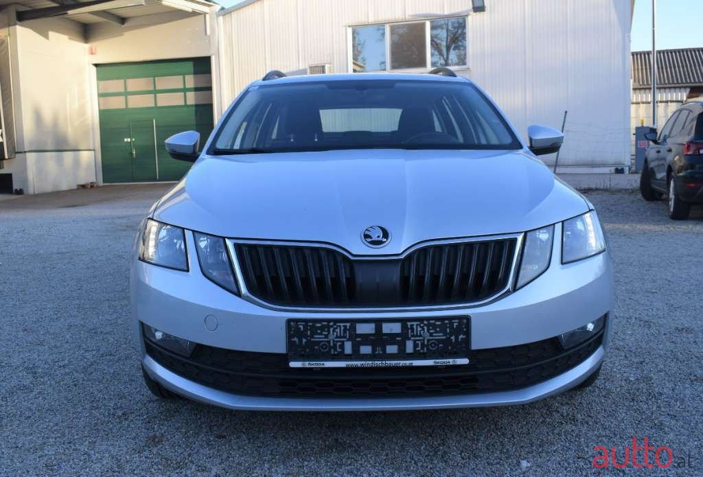 2017' Skoda Octavia photo #2