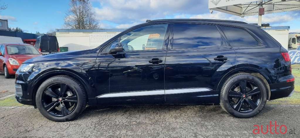 2015' Audi Q7 photo #3