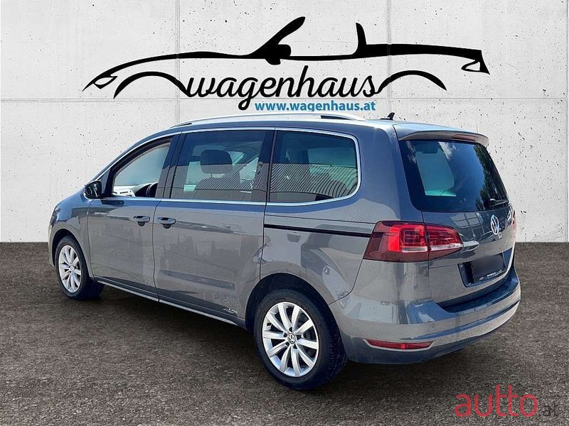 2019' Volkswagen Sharan photo #2