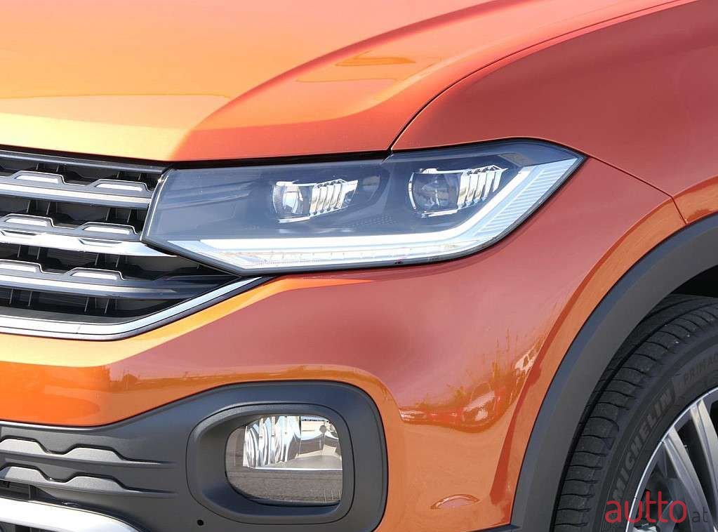 2022' Volkswagen T-Cross photo #3