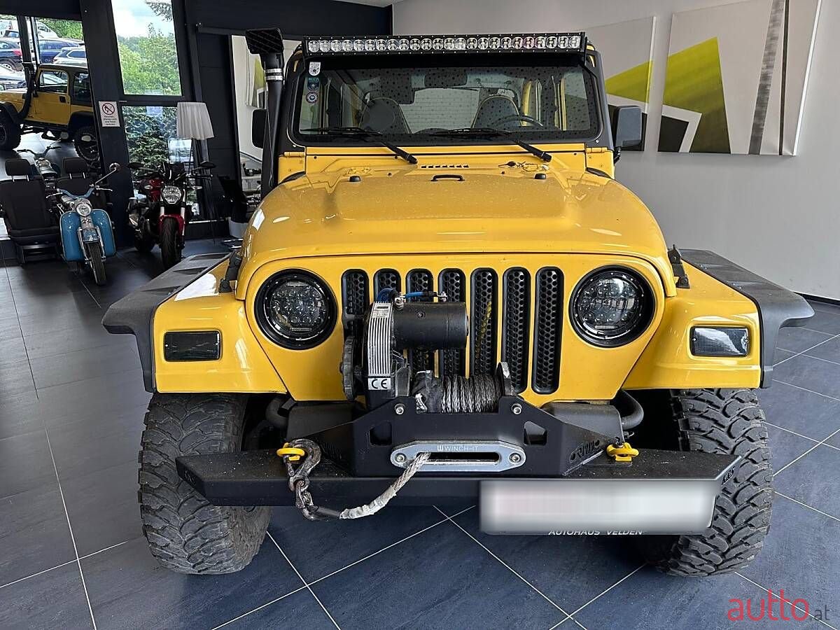 2000' Jeep Wrangler photo #2