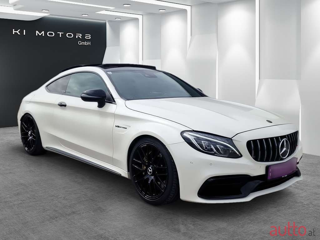 2017' Mercedes-Benz C-Klasse photo #2