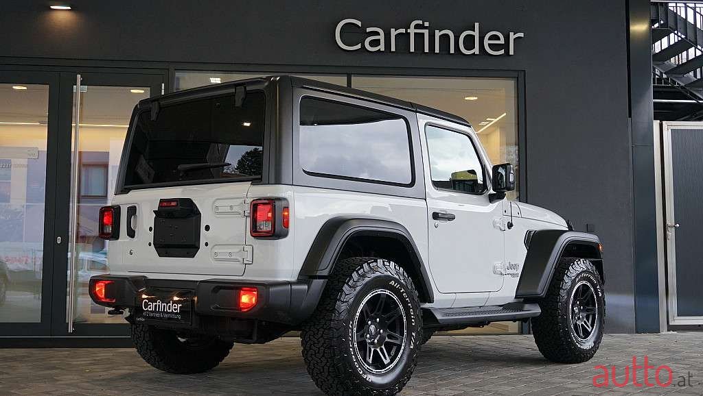 2020' Jeep Wrangler photo #3