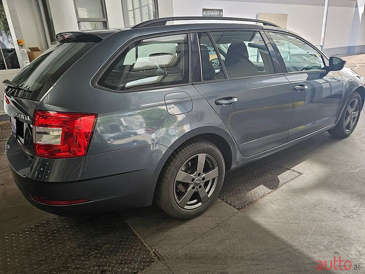 2017' Skoda Octavia photo #3