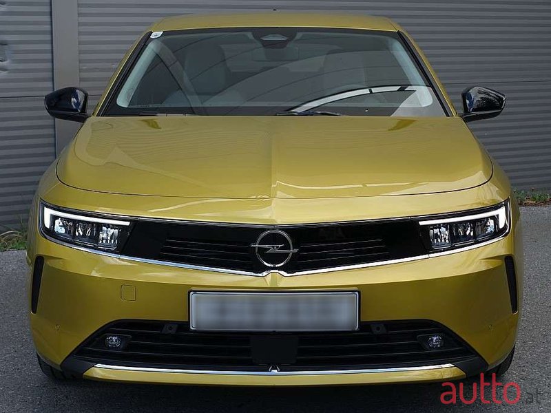 2023' Opel Astra photo #3