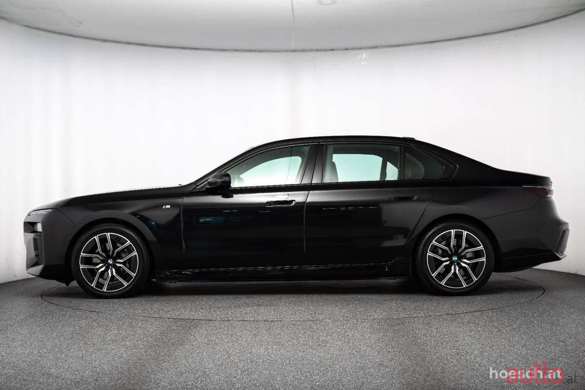 2024' BMW i7 photo #3