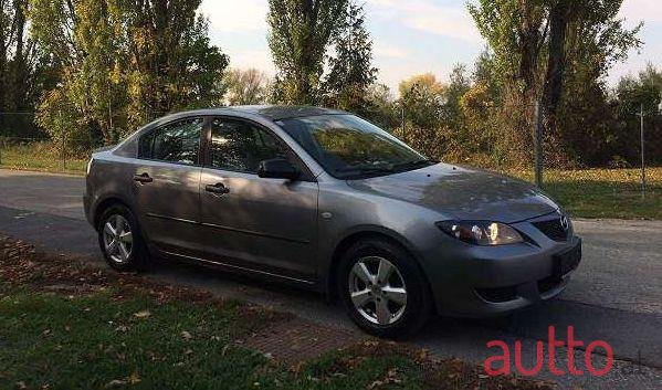 2005' Mazda Mazda3 photo #3