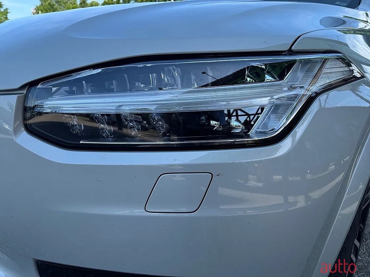 2020' Volvo XC90 photo #3
