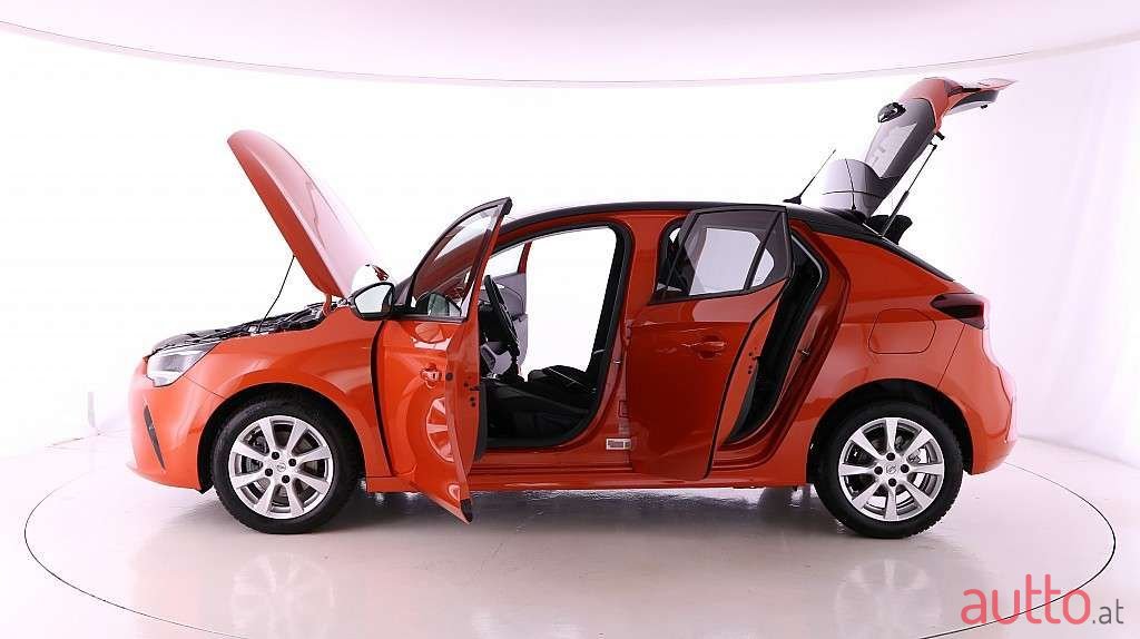 2021' Opel Corsa photo #2