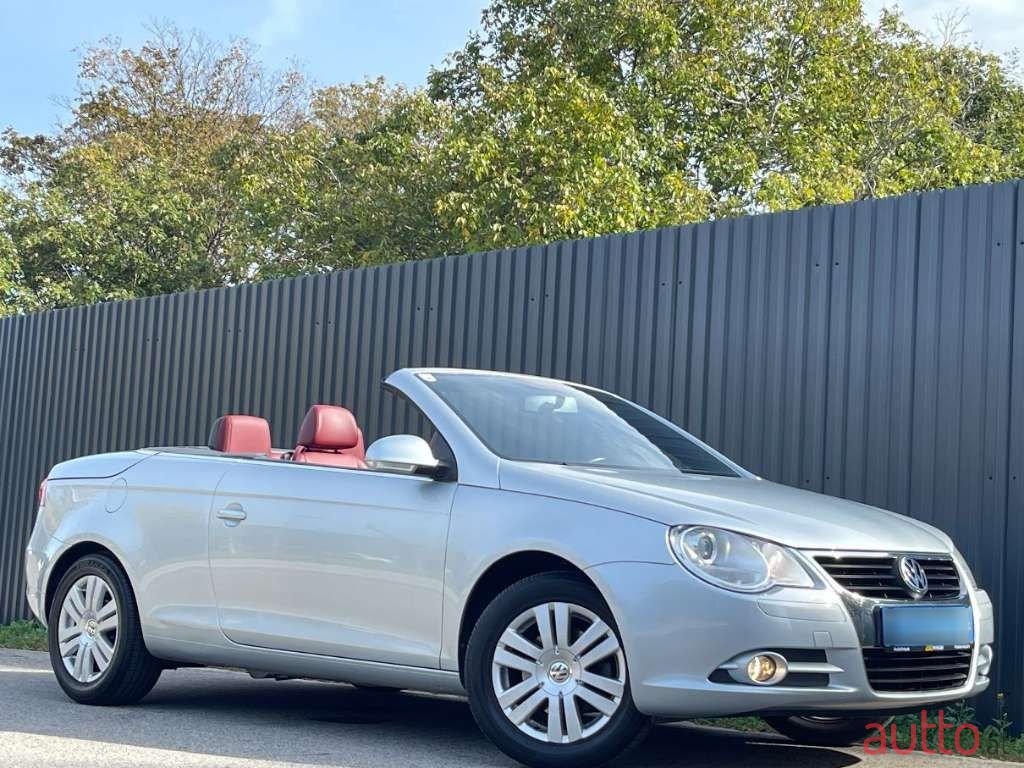 2007' Volkswagen Eos photo #6