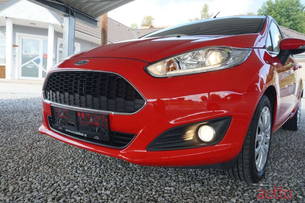 2016' Ford Fiesta photo #3