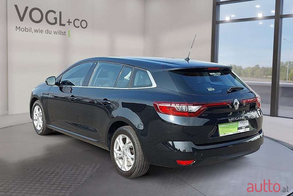 2019' Renault Megane photo #3