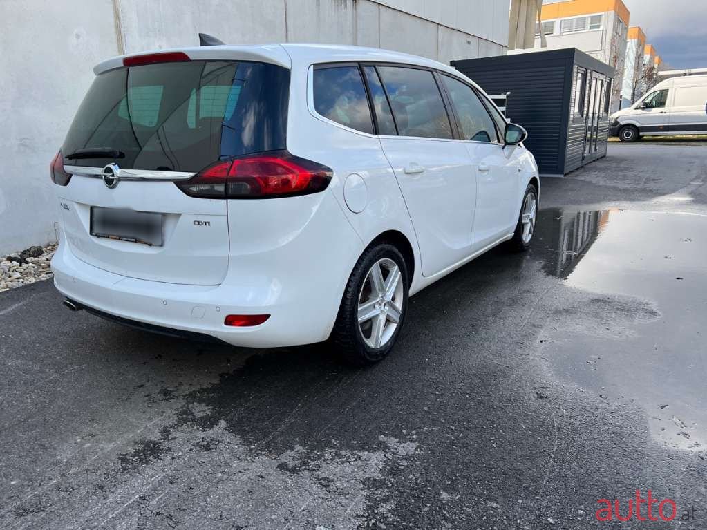 2016' Opel Zafira photo #6