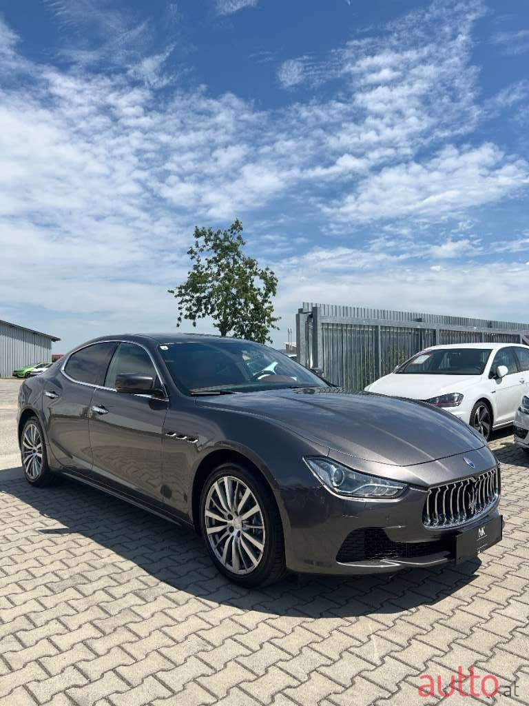 2014' Maserati Ghibli photo #3