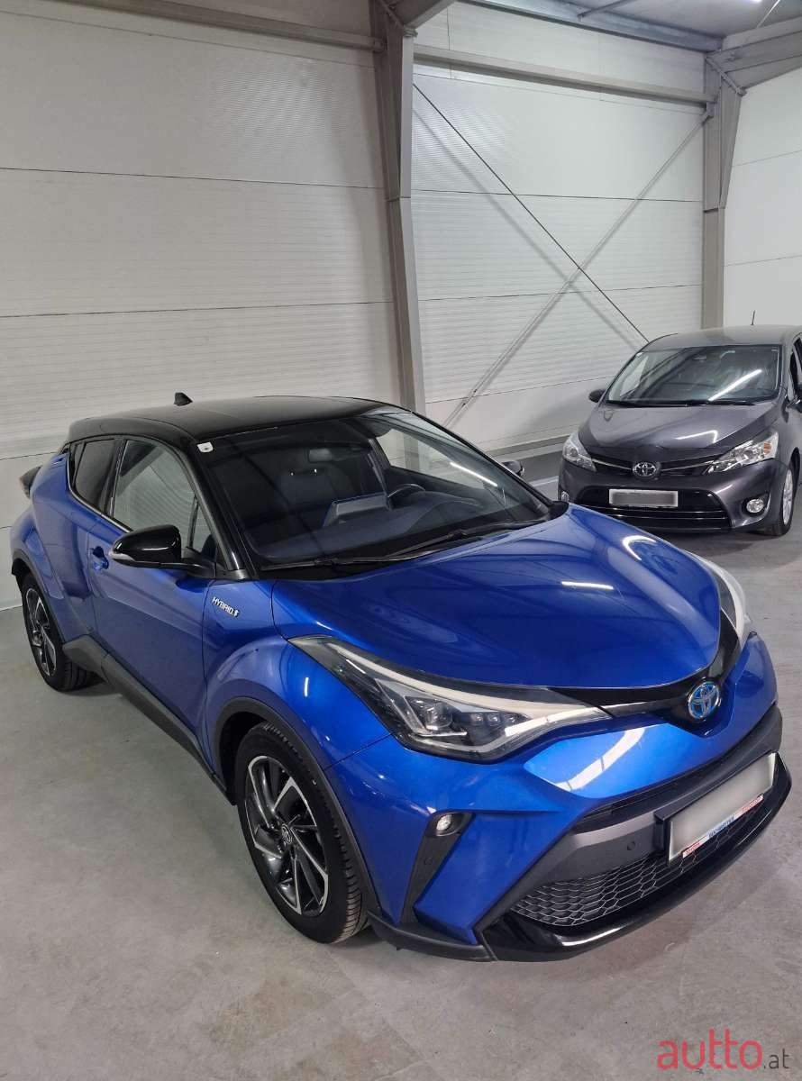 2020' Toyota C-HR photo #6