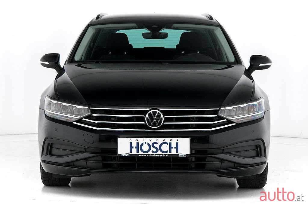 2021' Volkswagen Passat photo #1