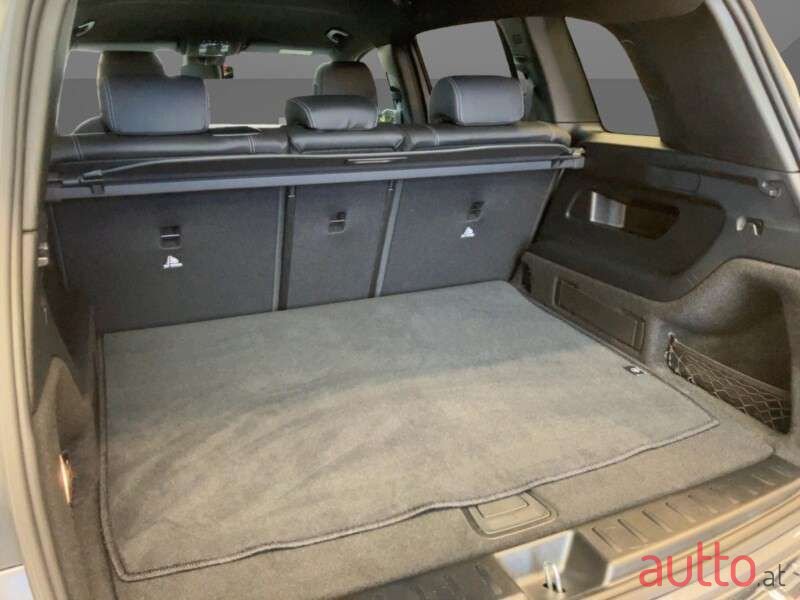 2024' Mercedes-Benz GLB photo #5