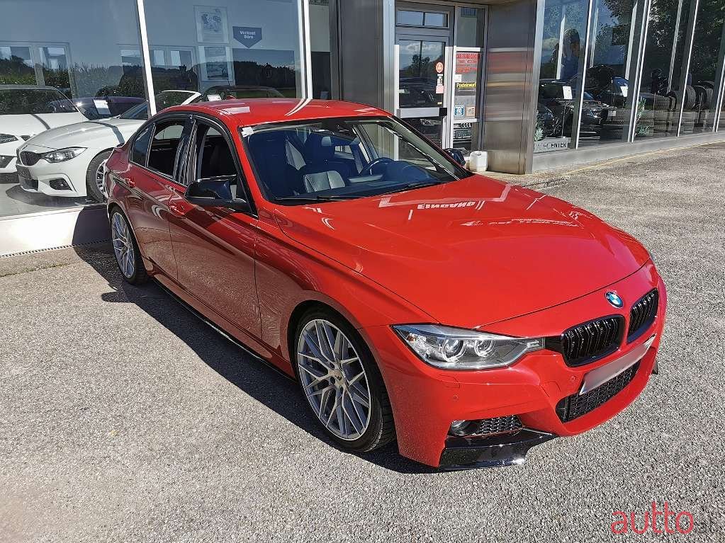 2013' BMW 3Er-Reihe photo #2
