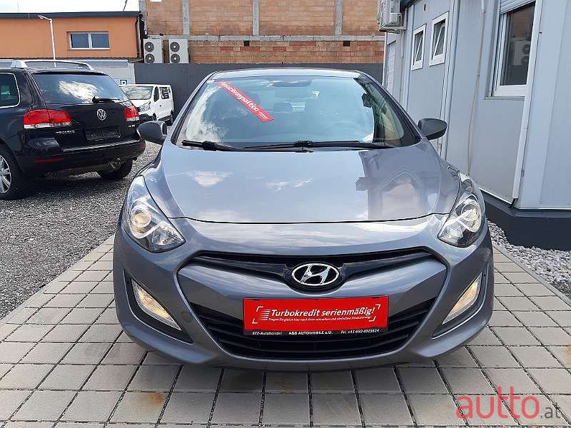 2012' Hyundai i30 photo #4