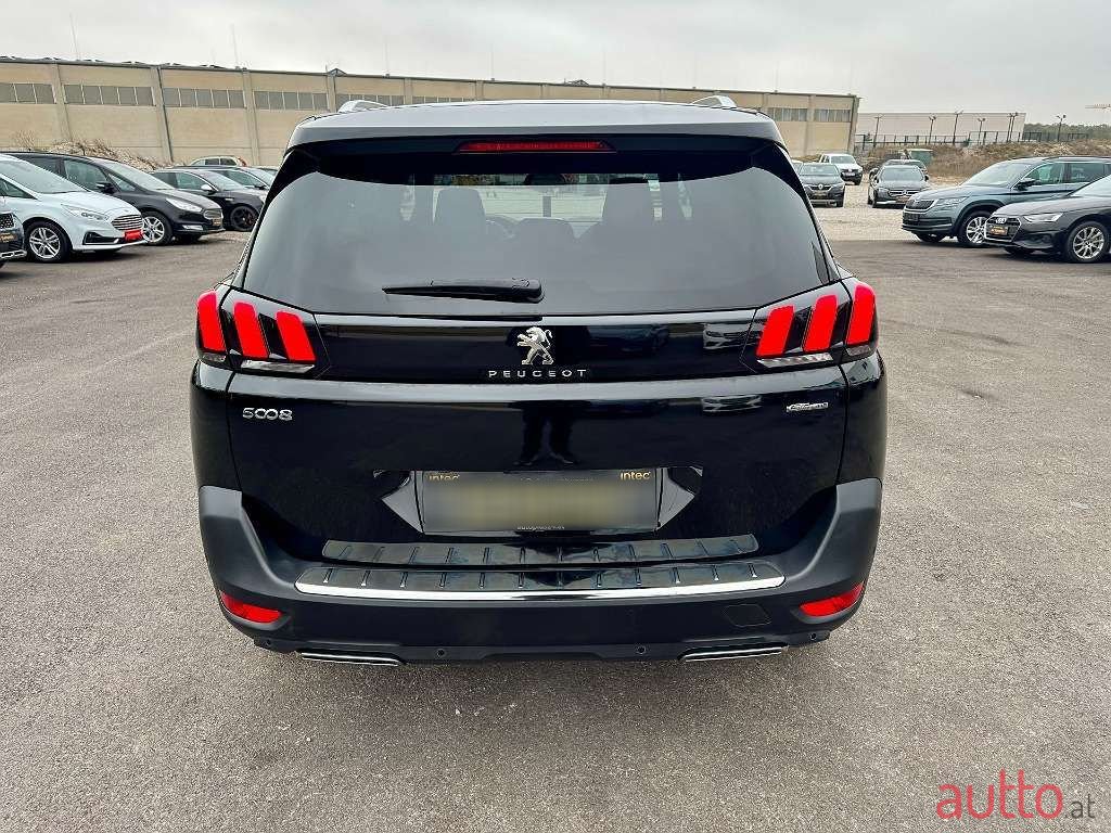 2018' Peugeot 5008 photo #5