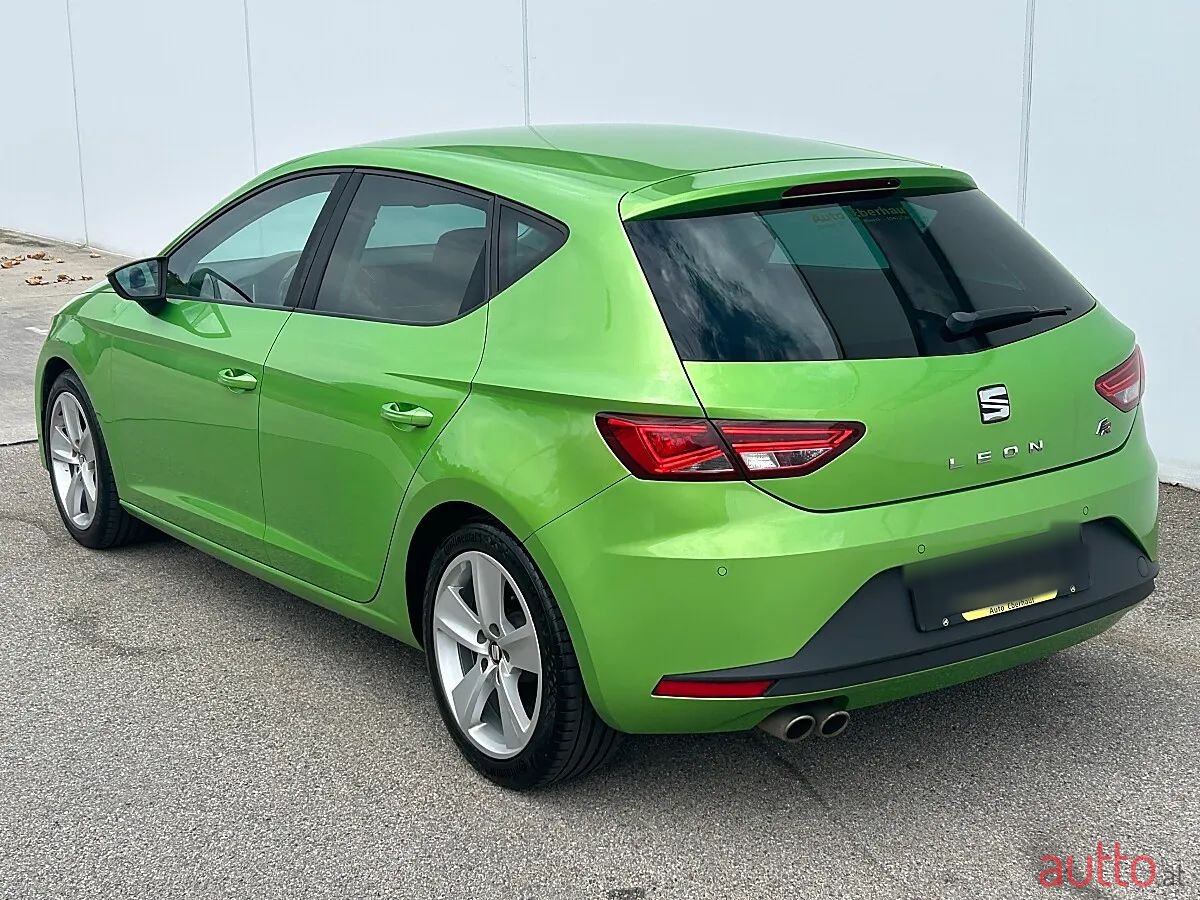 2015' SEAT Leon photo #4