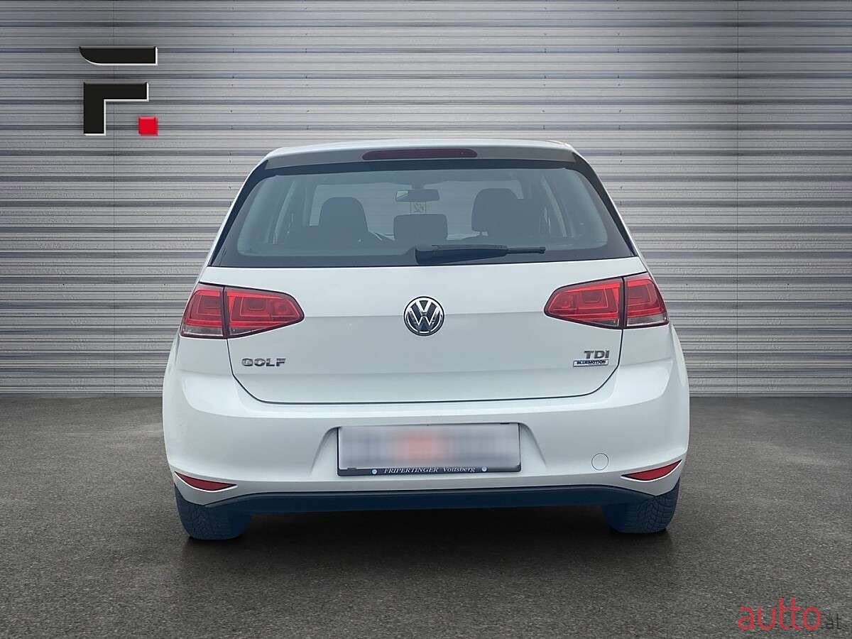 2016' Volkswagen Golf photo #6