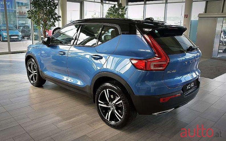 2019' Volvo Xc40 photo #1