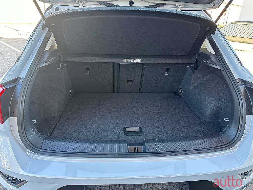 2021' Volkswagen T-Roc photo #4