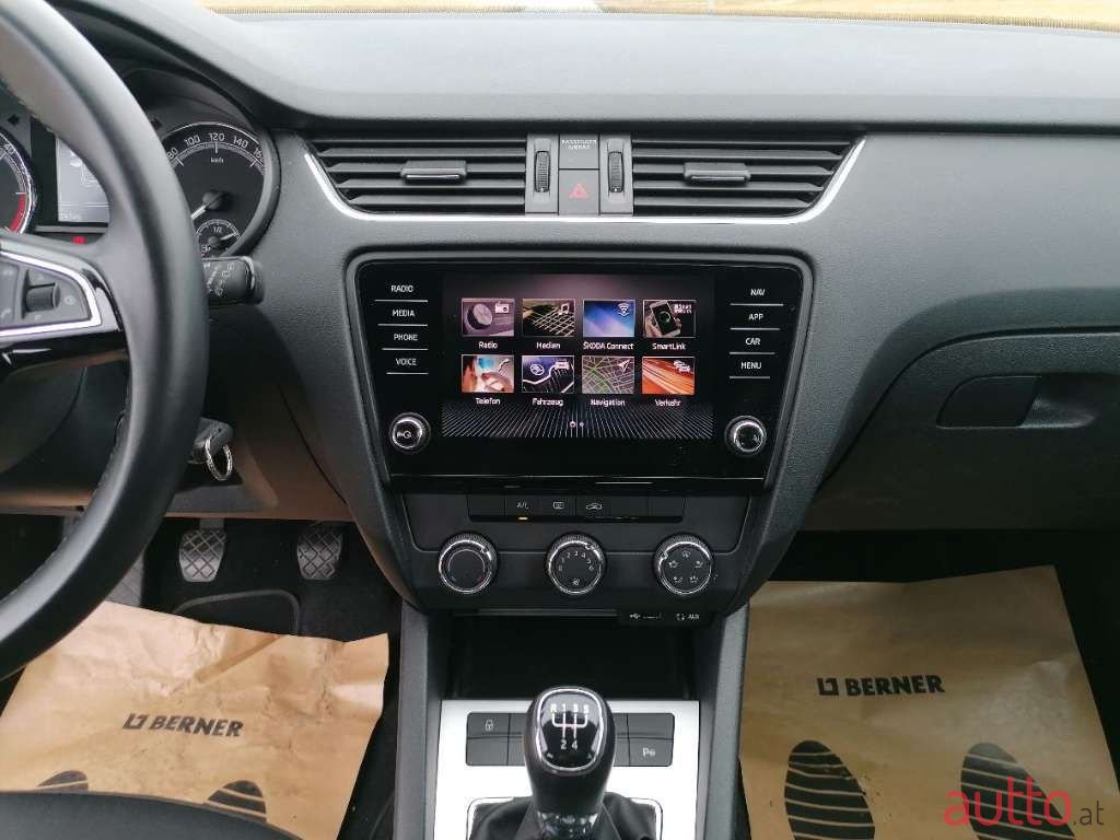2017' Skoda Octavia photo #6