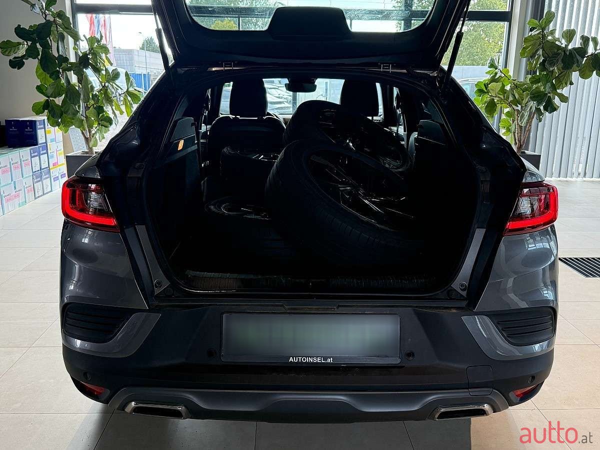 2023' Renault Arkana photo #5