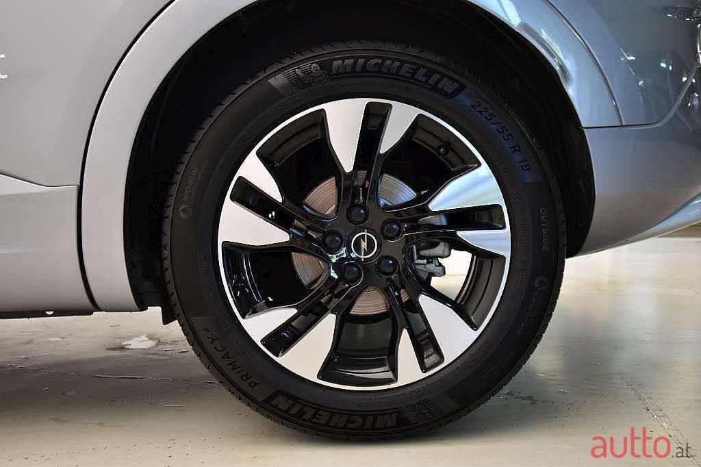 2022' Opel Grandland X photo #5